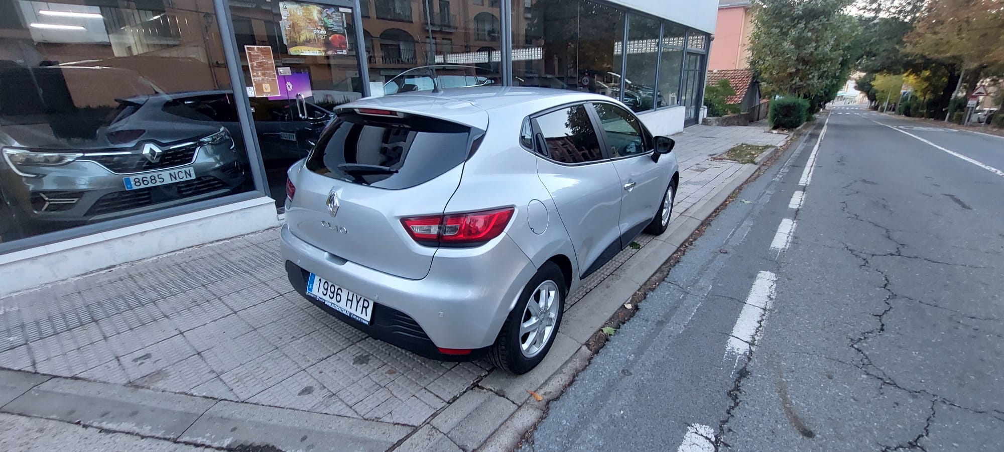 Renault Clio 0.9 TCE 90CV miniatura 8